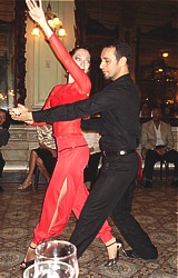 Gabrielle Galle e Marcos Cayres